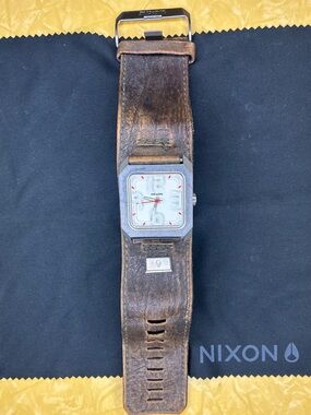 Nixon- The Agent Wristwatch